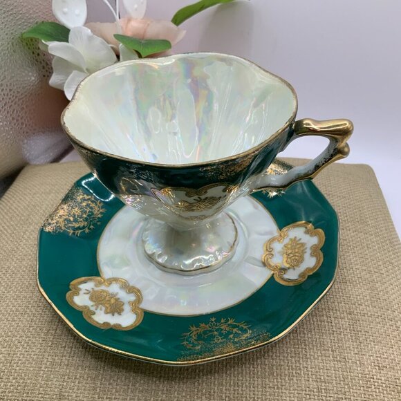 Japan Vintage Pearlescent Iridescent Floral Green Gold Tone Tea Cup with Saucer - Picture 6 of 7